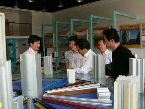 ���d�K���ҬF�N���Ψ�ڤ��q�ҹ�