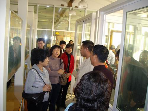 ���`�v�Φҹ�s�F�����q