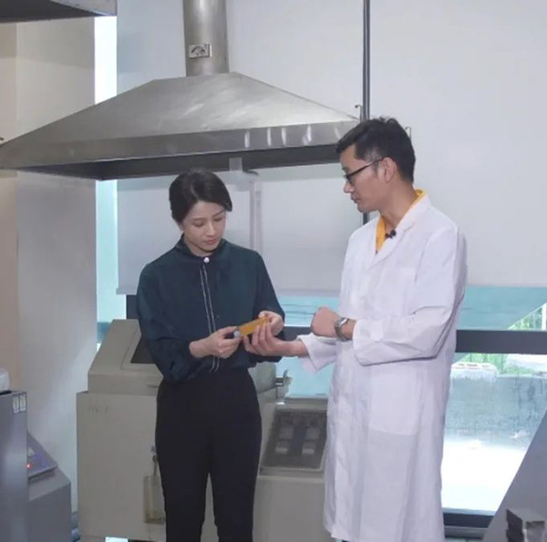 经由一代人兢兢业业的生长，，，，，，在新一代“铝”行人的探索下，，，，，，佛山铝型材将走向何方?