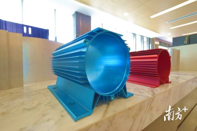 mg冰球突破集团生产的工业铝型材