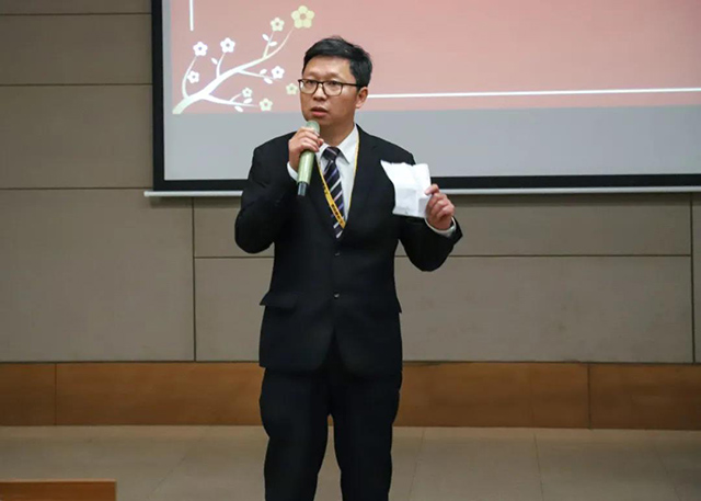 广东mg冰球突破制造中心总司理林春城致辞