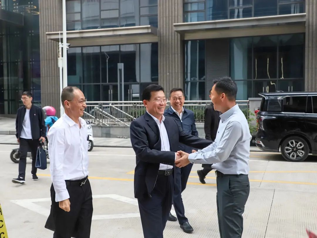 江苏徐州沛县向导一行莅临mg冰球突破集团调研考察