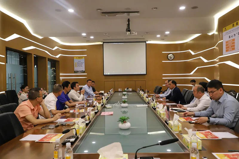 洛阳市人大副主任,新安县委书记宗国明一行莅临mg冰球突破集团调研考察