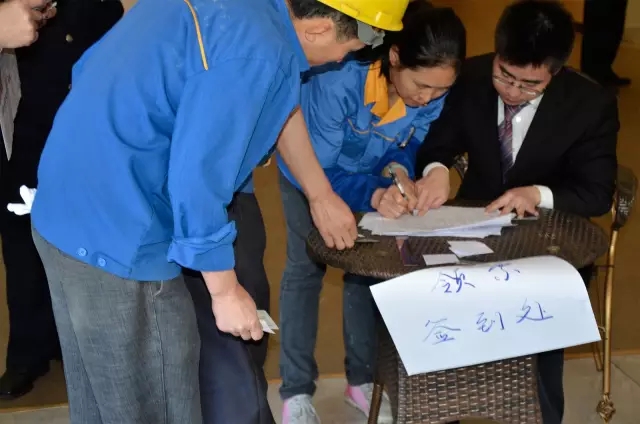 mg冰球突破·豪华版(试玩)官方网站