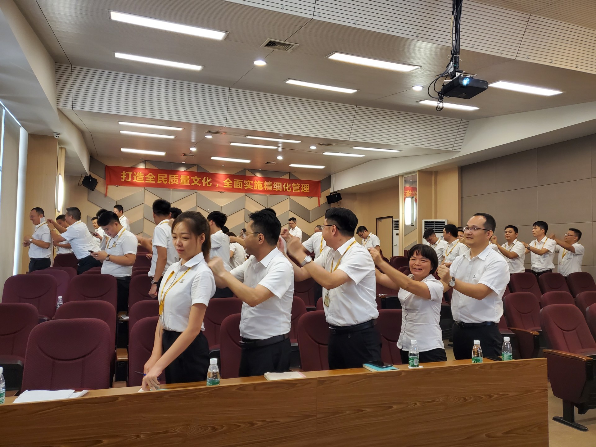 mg冰球突破·豪华版(试玩)官方网站