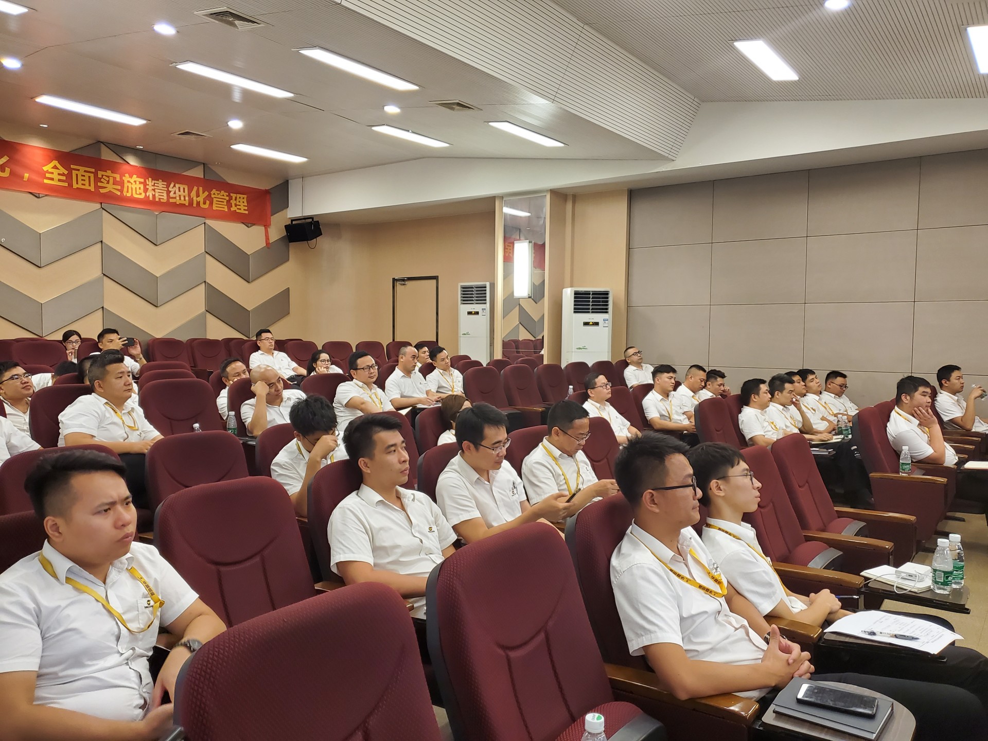 mg冰球突破·豪华版(试玩)官方网站